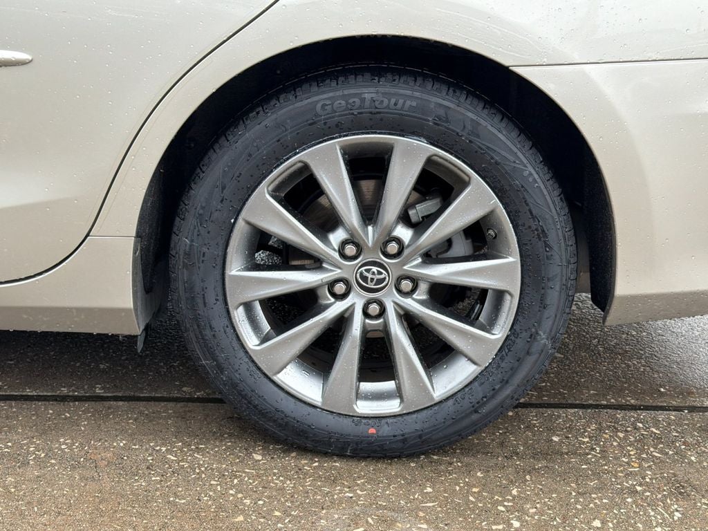 2015 Toyota CAMRY XLE