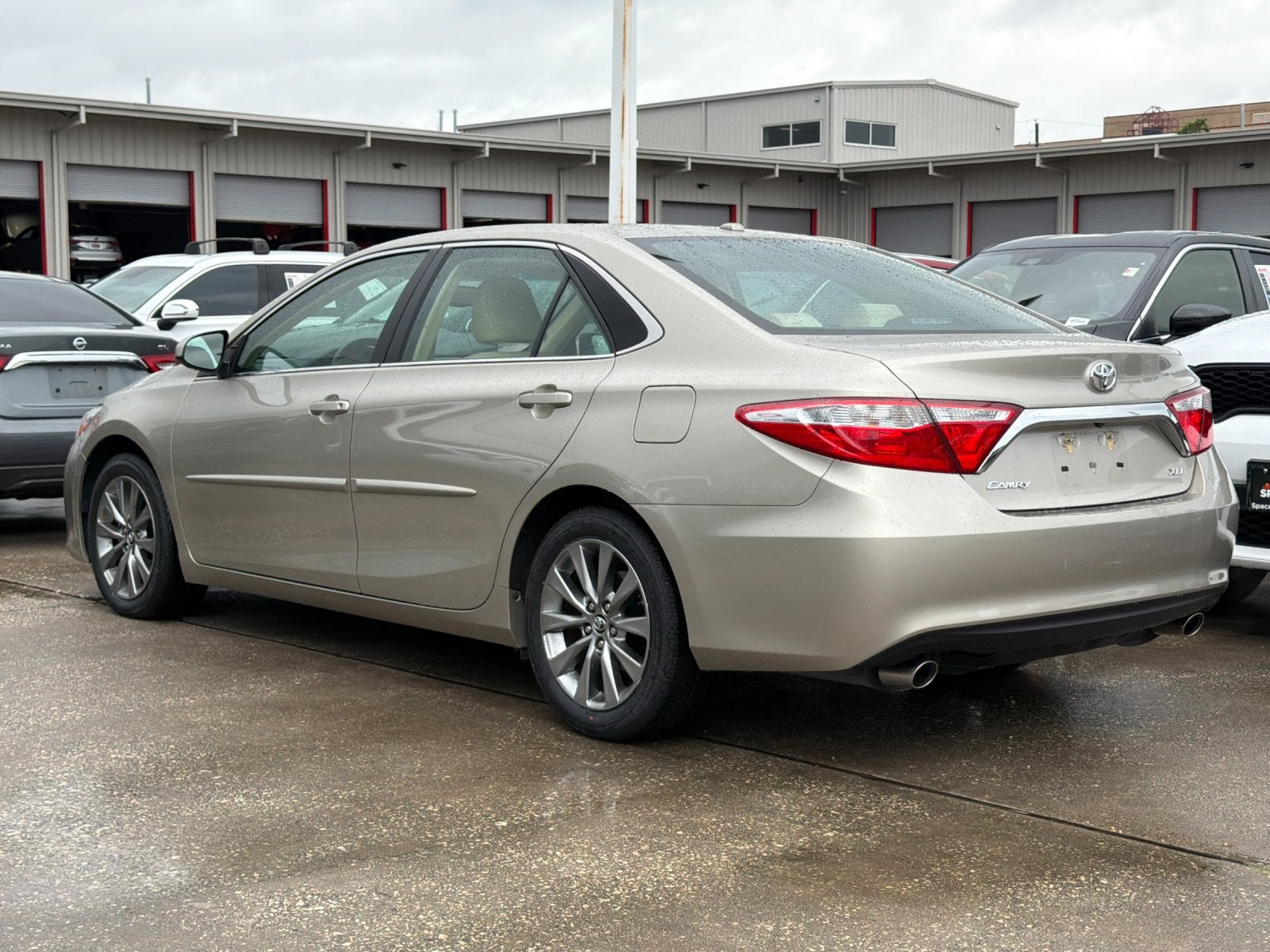 2015 Toyota CAMRY XLE