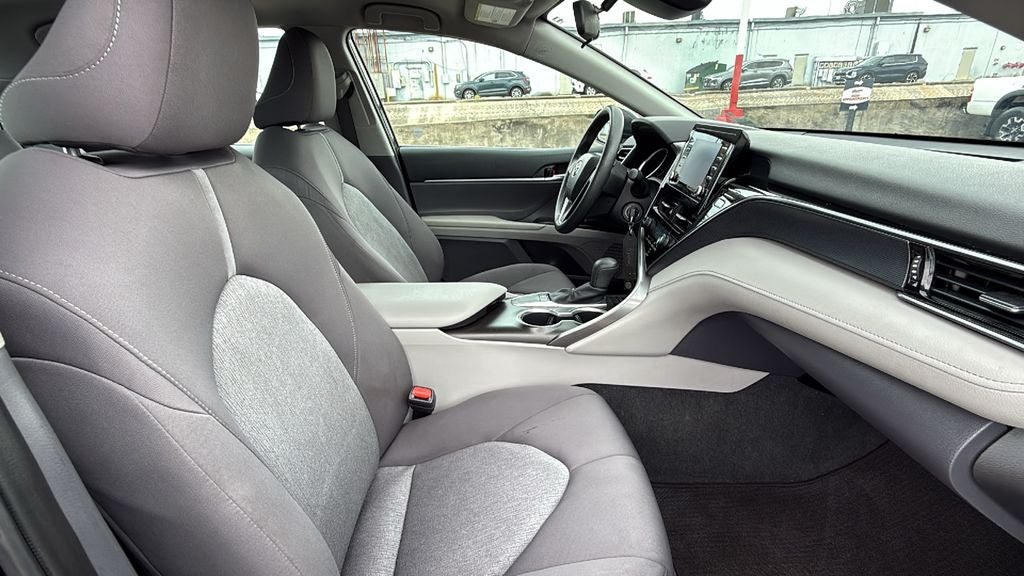 2024 Toyota CAMRY LE