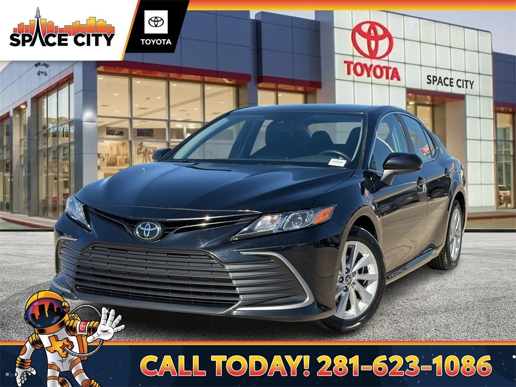 2024 Toyota CAMRY LE