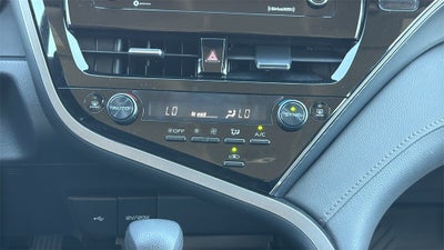 2024 Toyota CAMRY LE