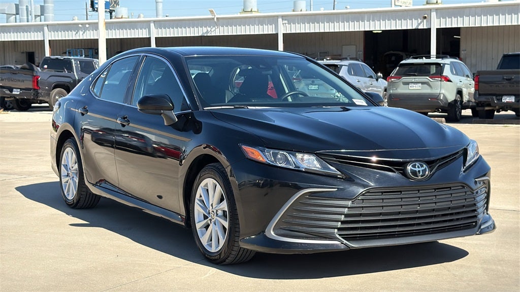 2024 Toyota CAMRY LE