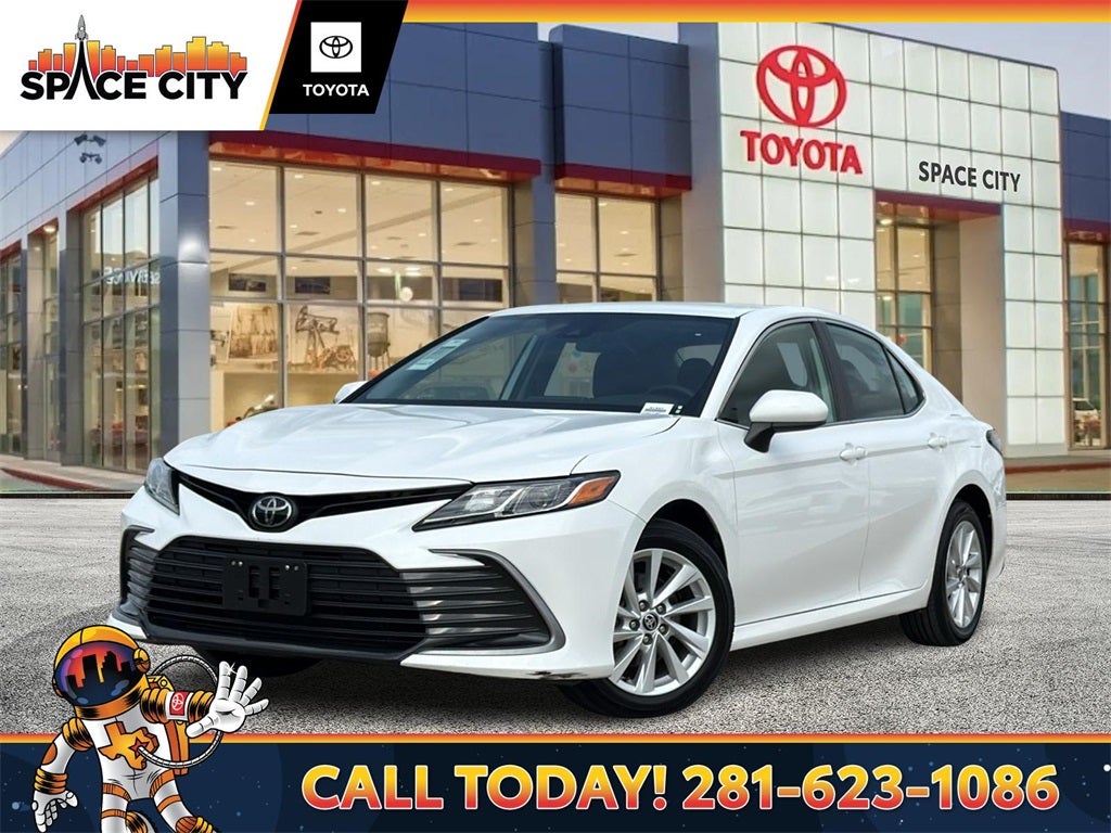 2024 Toyota CAMRY LE