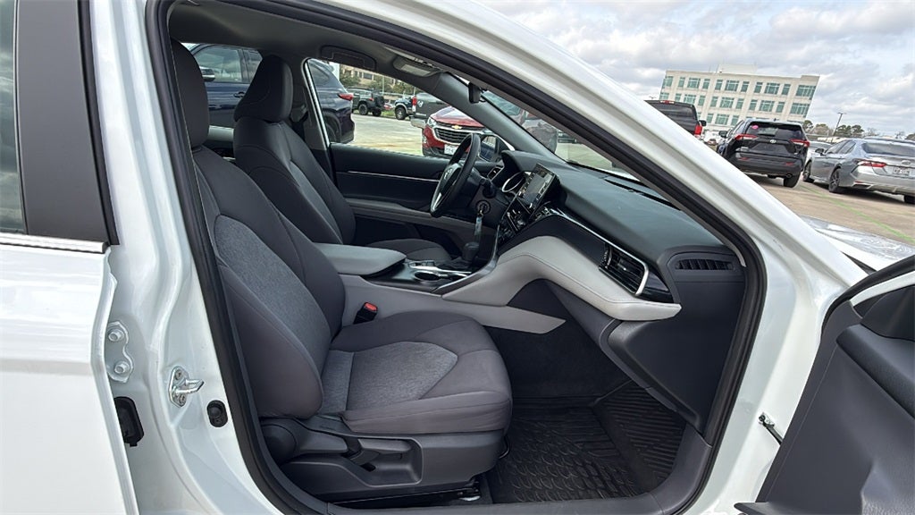 2024 Toyota CAMRY LE