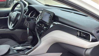 2024 Toyota CAMRY LE