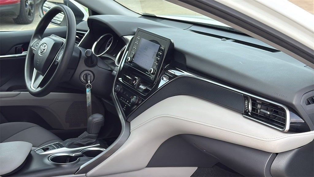 2024 Toyota CAMRY LE