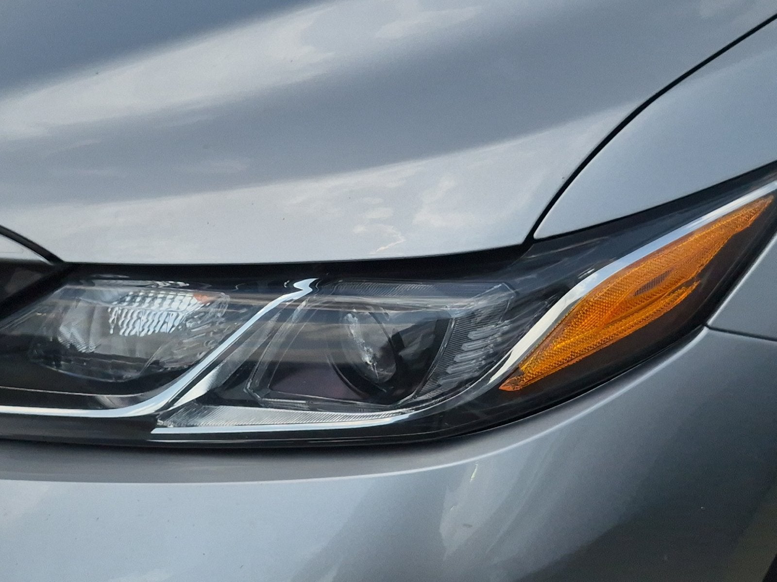 2020 Toyota Camry Hybrid LE