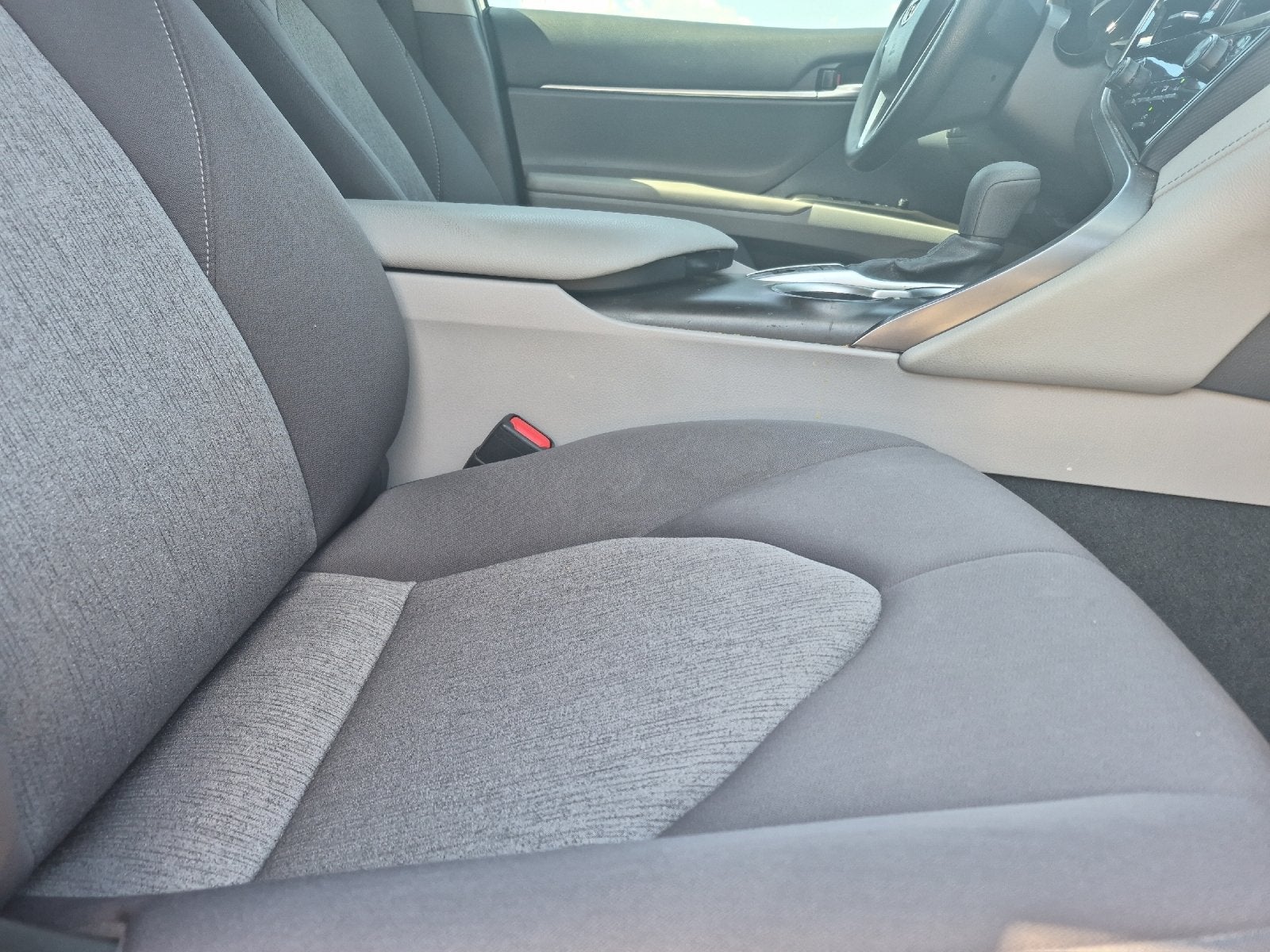2023 Toyota Camry Hybrid LE