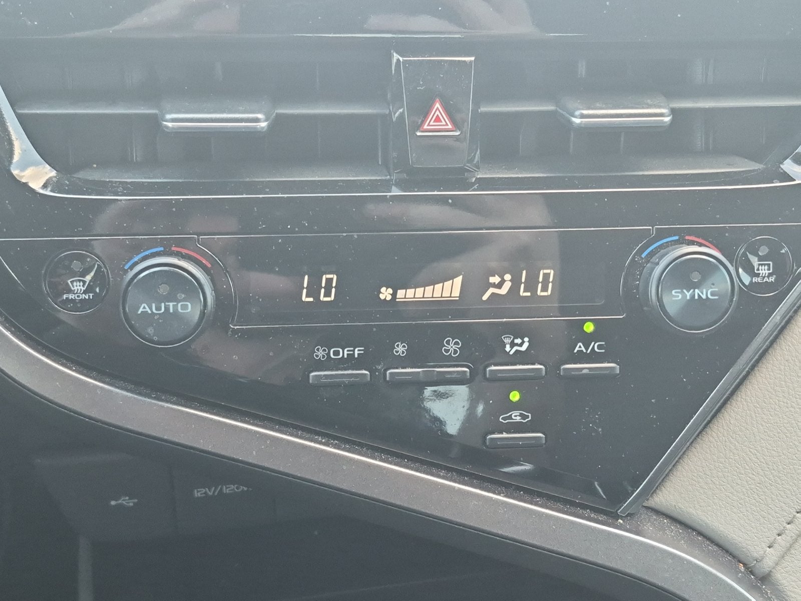 2023 Toyota Camry Hybrid LE