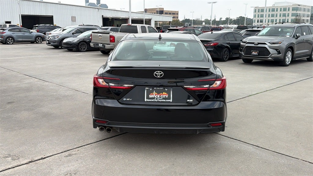 2025 Toyota CAMRY SE