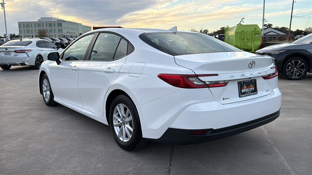 2025 Toyota CAMRY LE