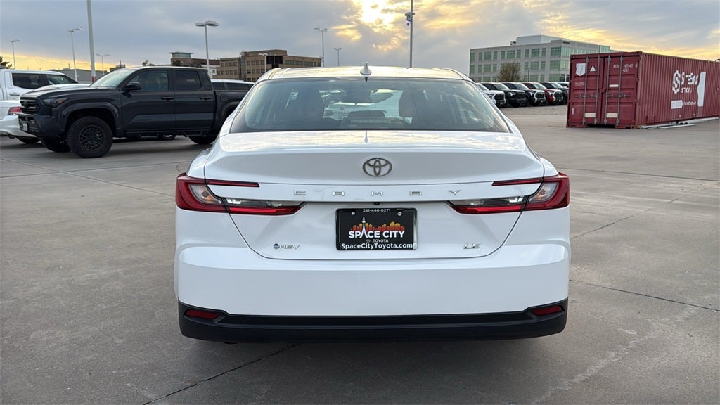 2025 Toyota CAMRY LE