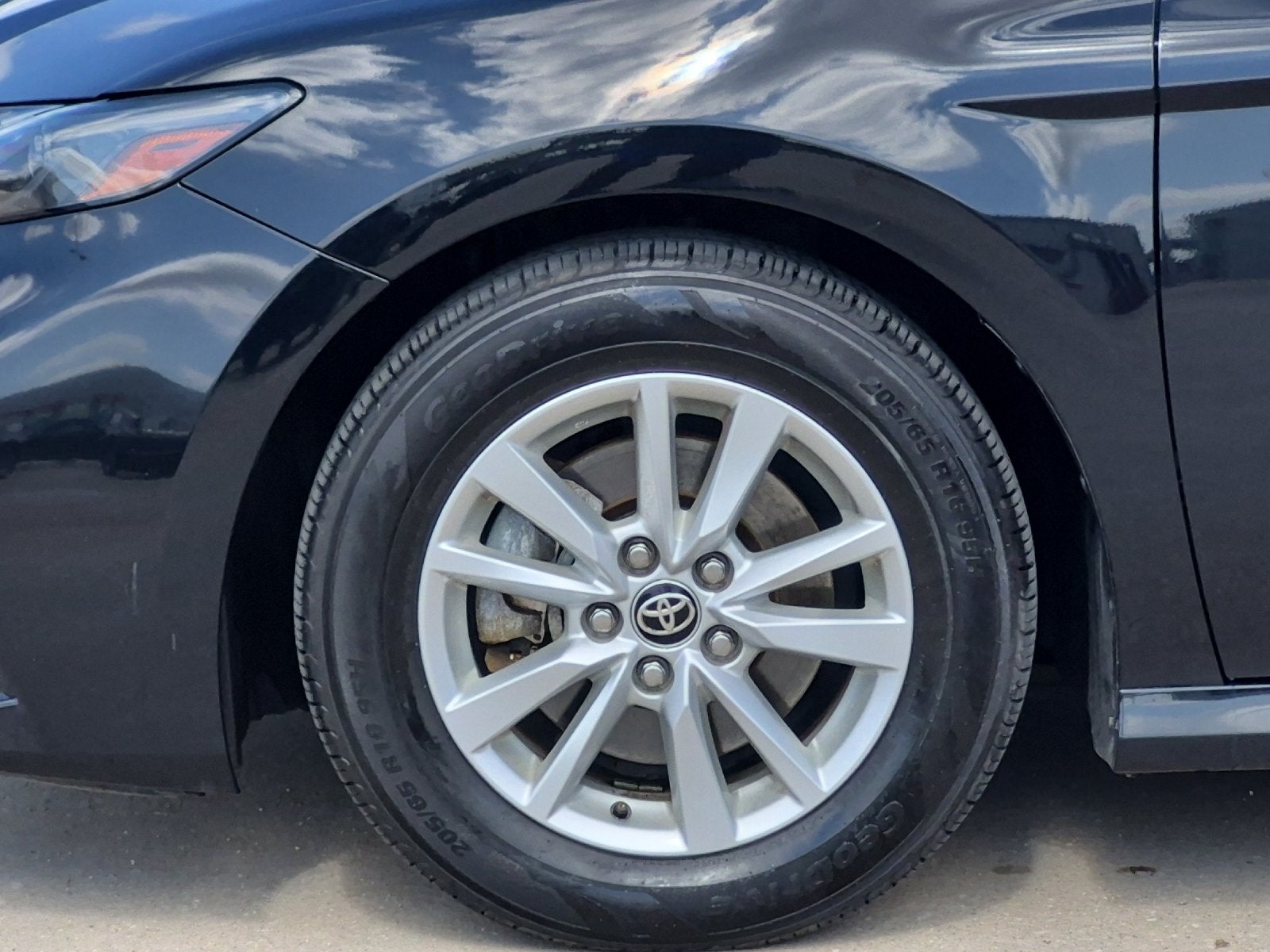 2025 Toyota CAMRY LE