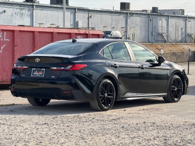 2025 Toyota Camry SE