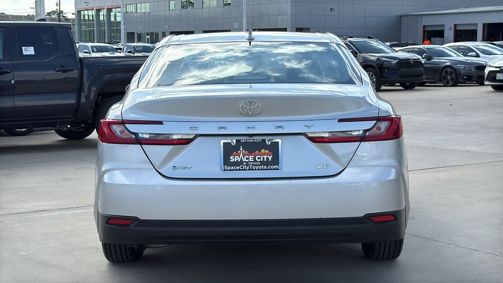 2025 Toyota CAMRY LE