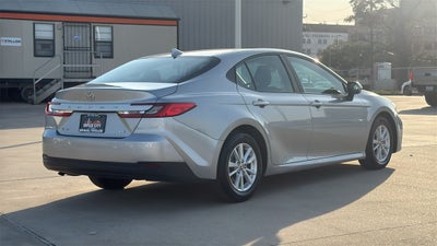 2025 Toyota CAMRY LE