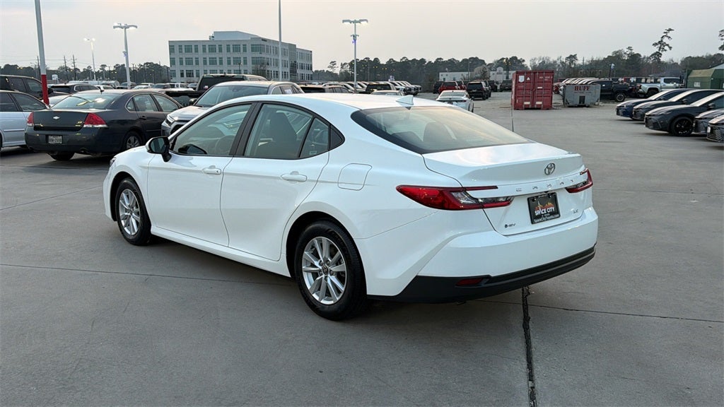 2025 Toyota CAMRY LE