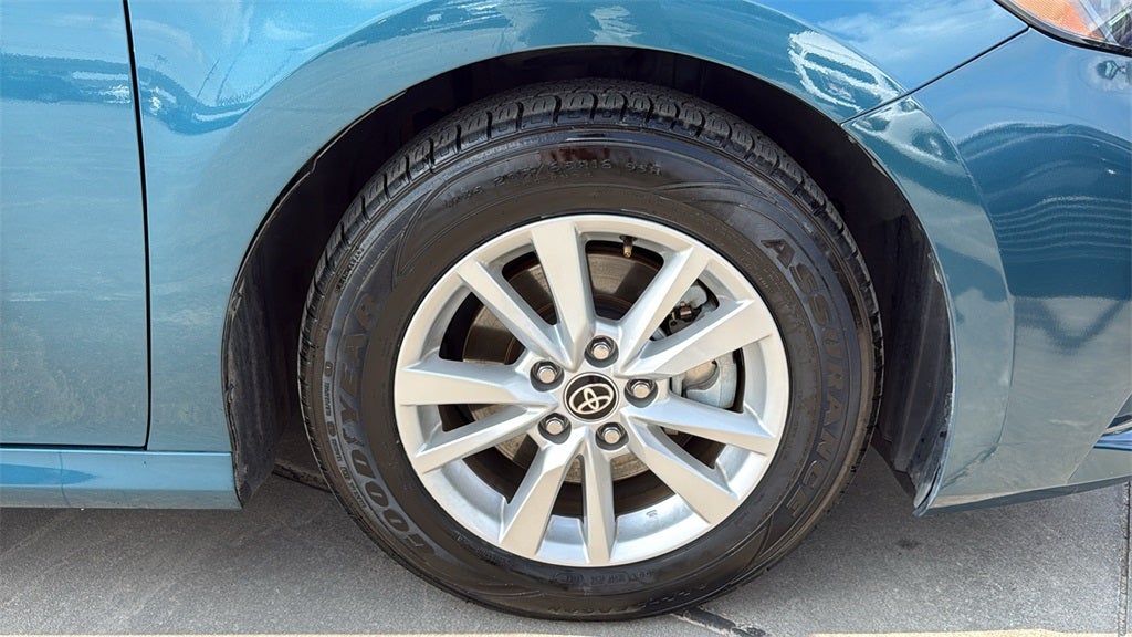 2025 Toyota CAMRY LE