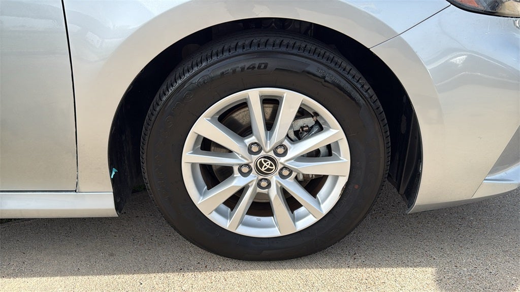 2025 Toyota CAMRY LE