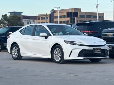 2025 Toyota Camry LE