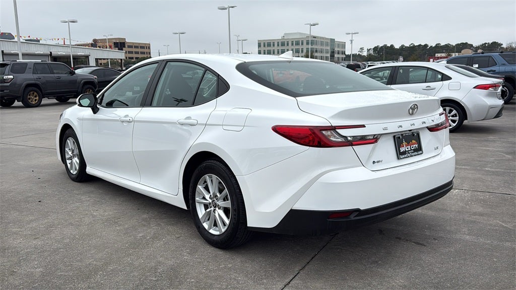 2025 Toyota CAMRY LE