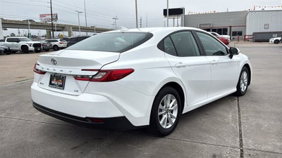 2025 Toyota CAMRY LE