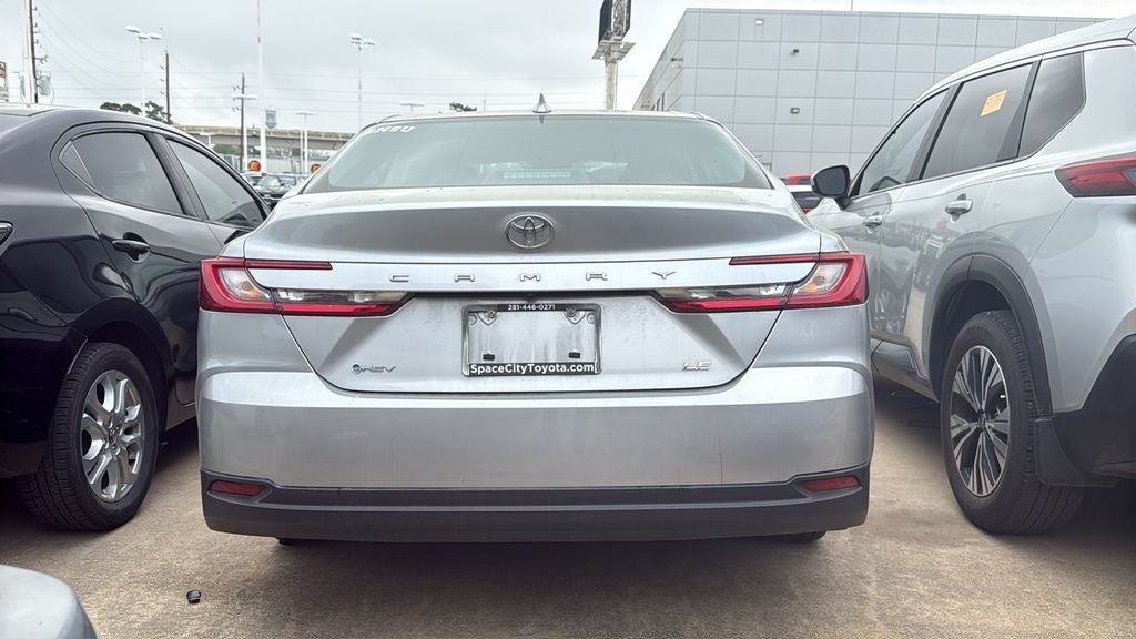 2025 Toyota CAMRY LE