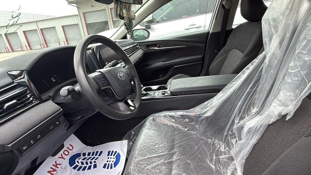 2025 Toyota CAMRY LE