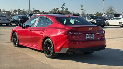 2025 Toyota CAMRY SE