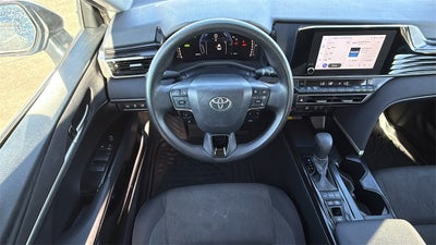 2025 Toyota CAMRY LE