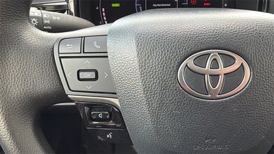 2025 Toyota CAMRY LE