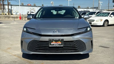 2025 Toyota CAMRY LE