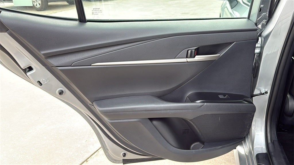 2025 Toyota CAMRY LE