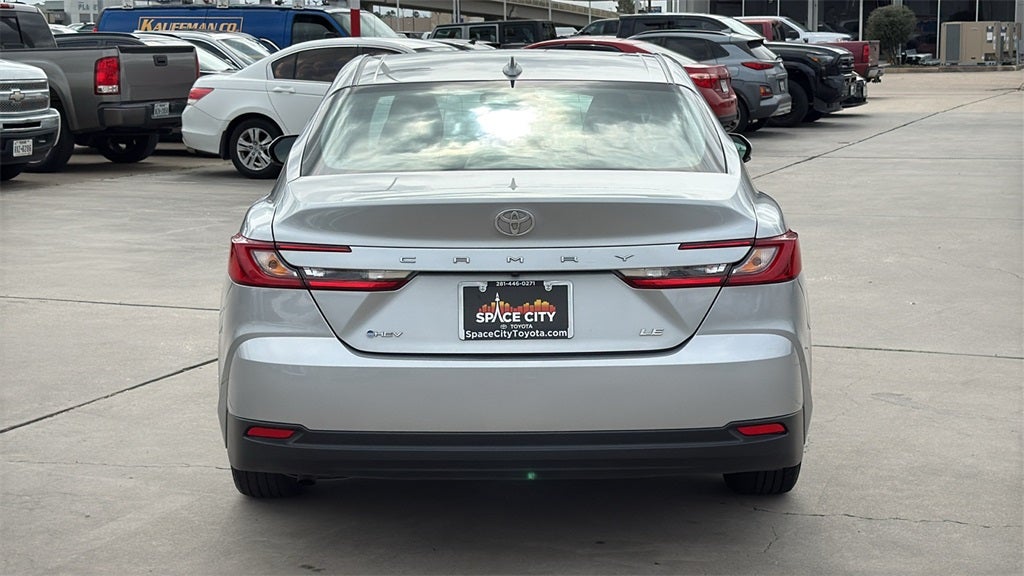 2025 Toyota CAMRY LE