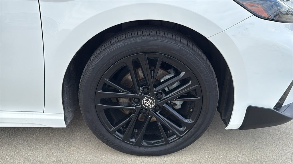 2025 Toyota CAMRY SE