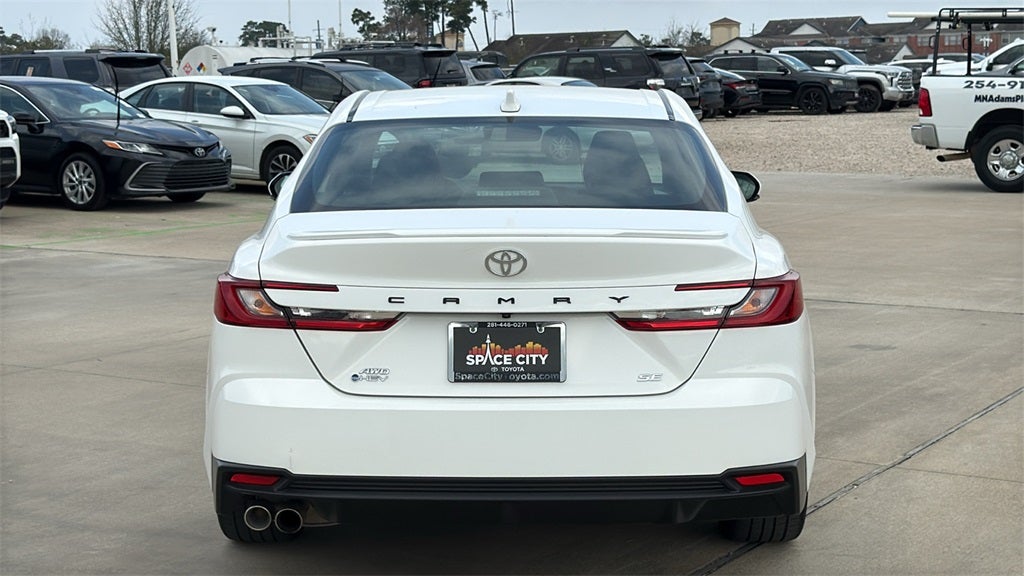 2025 Toyota CAMRY SE