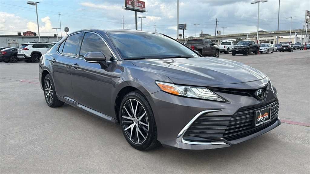 2023 Toyota CAMRY XLE