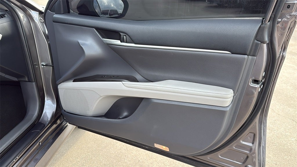 2023 Toyota CAMRY XLE