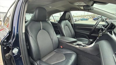 2022 Toyota CAMRY SE