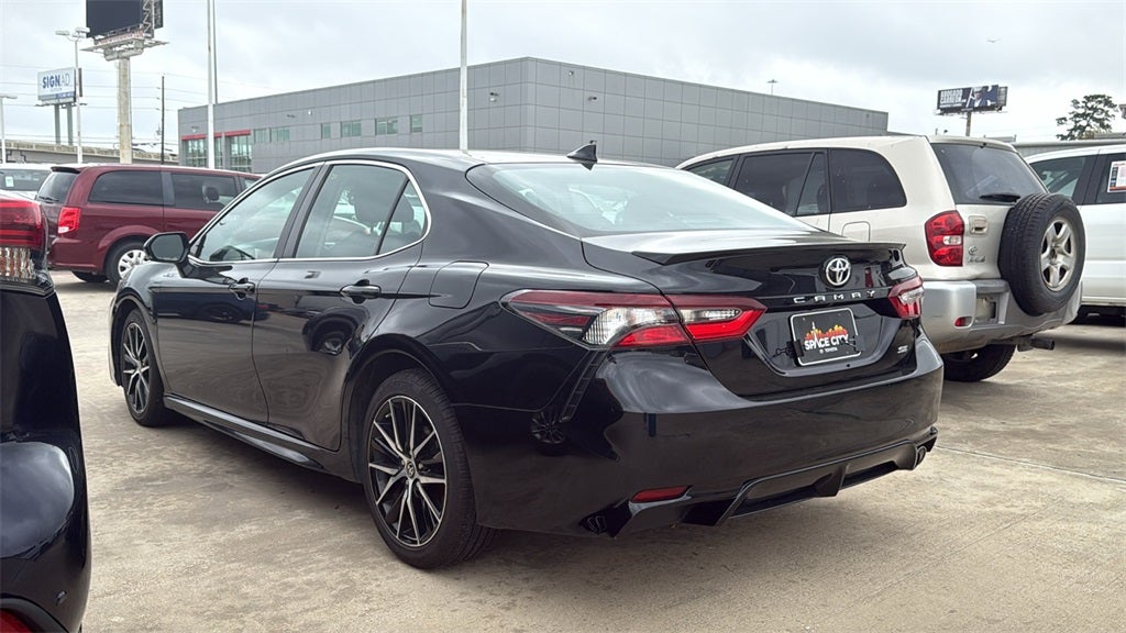 2024 Toyota CAMRY SE