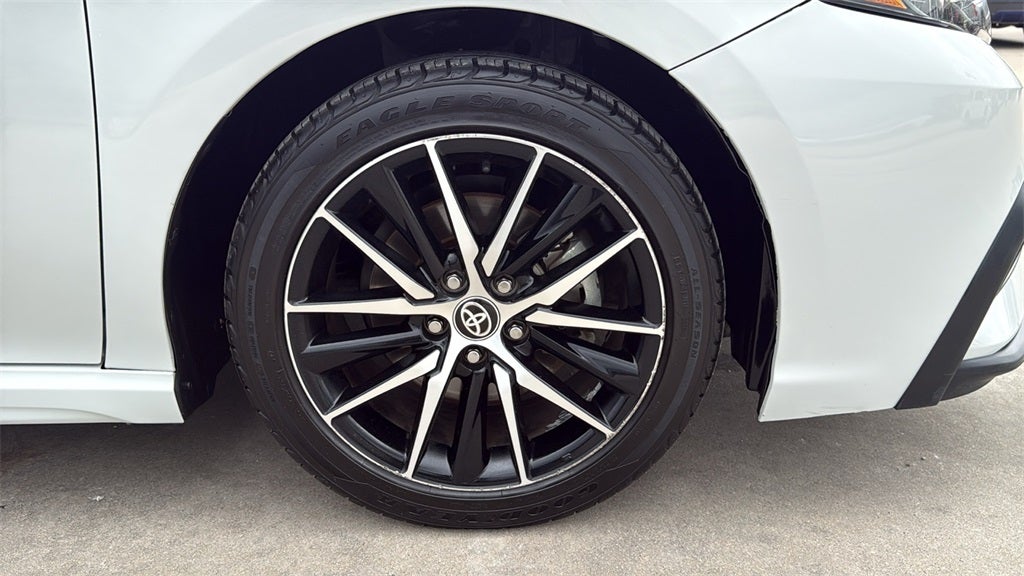 2024 Toyota CAMRY SE