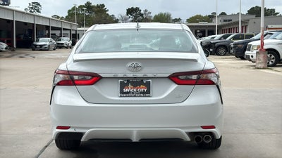 2024 Toyota CAMRY SE