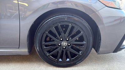 2024 Toyota CAMRY SE