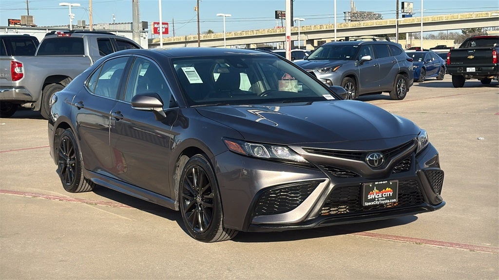 2024 Toyota CAMRY SE