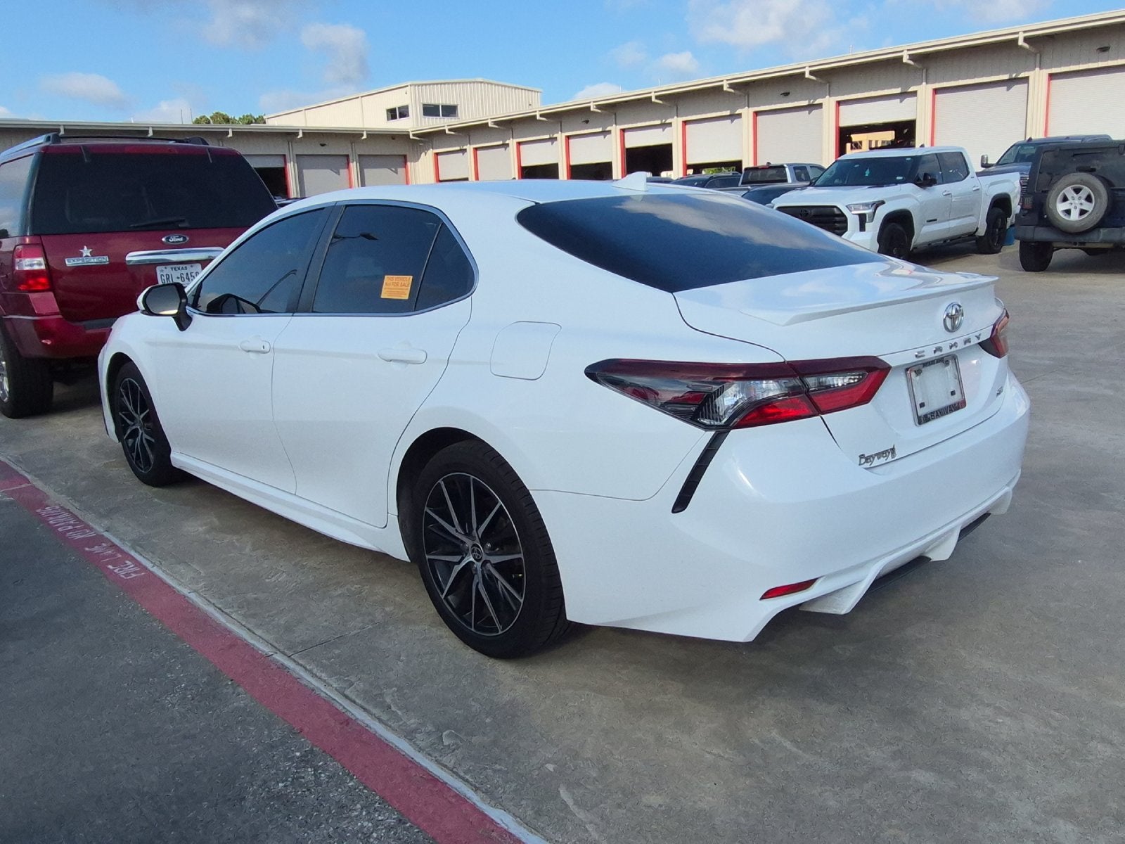 2023 Toyota Camry SE