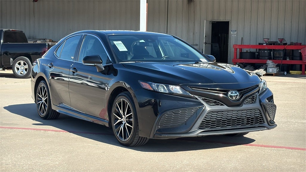 2024 Toyota CAMRY SE