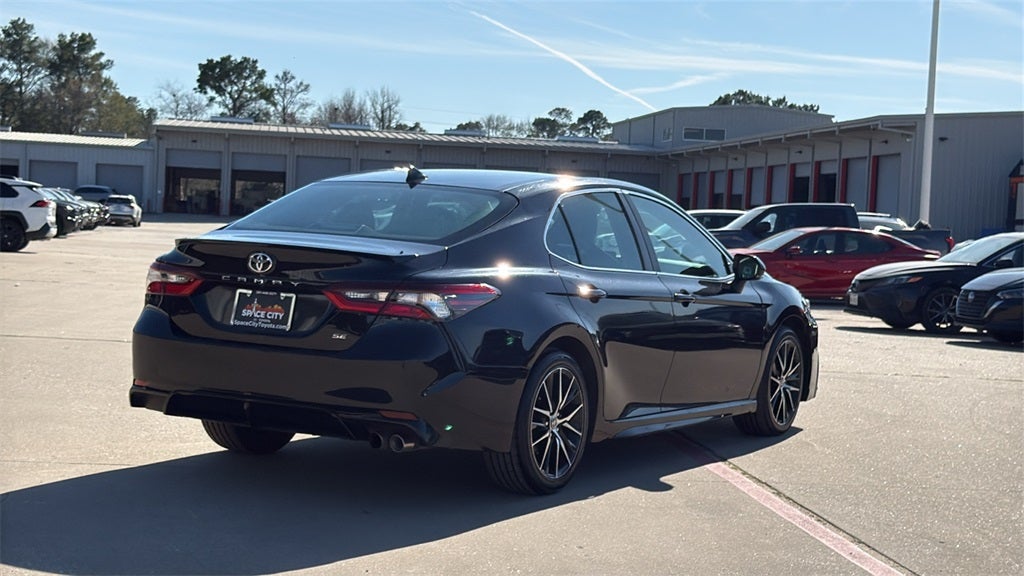 2024 Toyota CAMRY SE