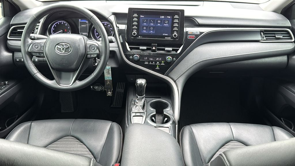 2022 Toyota CAMRY SE