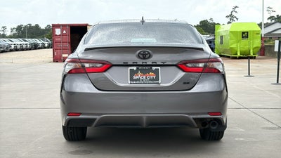 2022 Toyota CAMRY SE