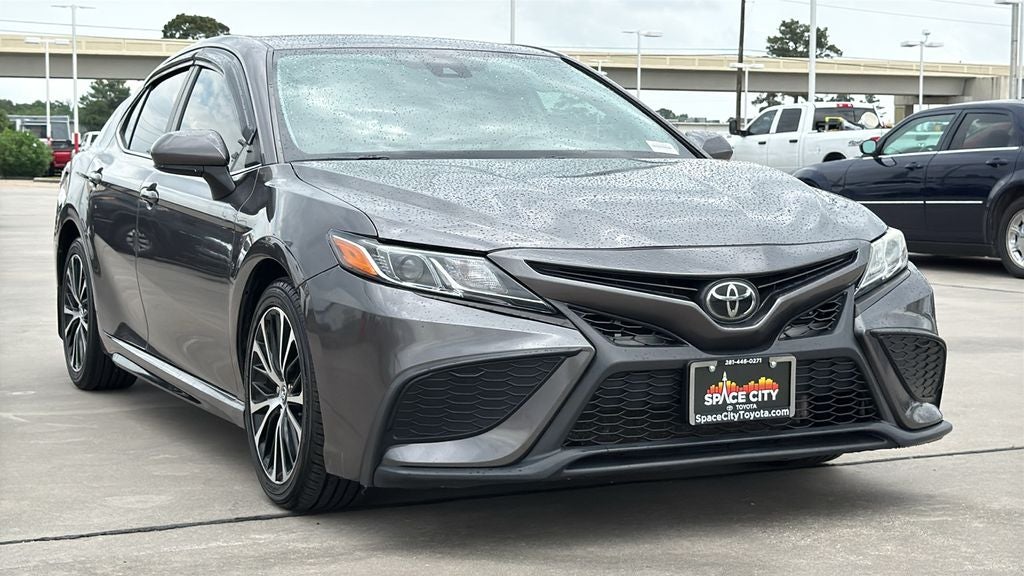 2022 Toyota CAMRY SE
